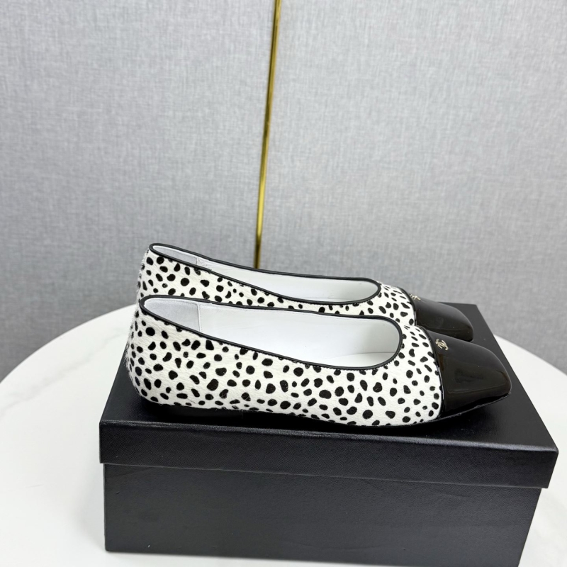 Ch**el flat shoes